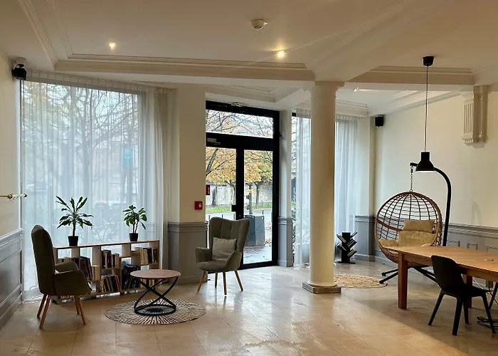 Claret Bercy Отель