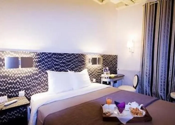 Отель Claret Bercy 3*