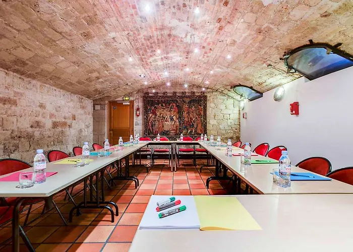 Claret Bercy Отель 3*