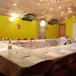 Claret Bercy Отель