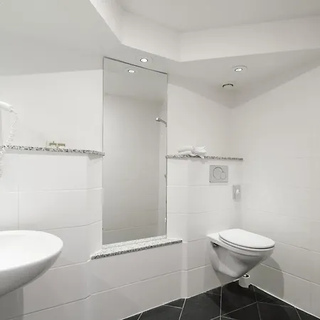 Hotel Claret Bercy Paris