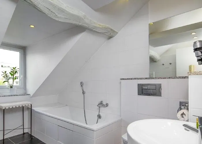 Claret Bercy Hotel 3*