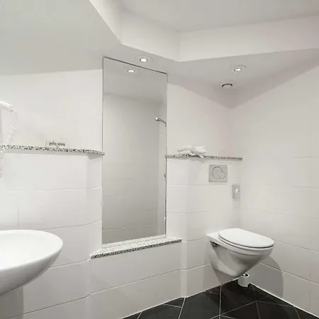 Hotel Claret Bercy Paris